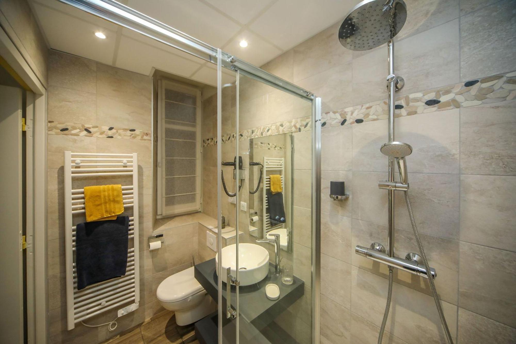 Hotel O Chiroulet バニエール・ド・ビゴール 部屋 写真